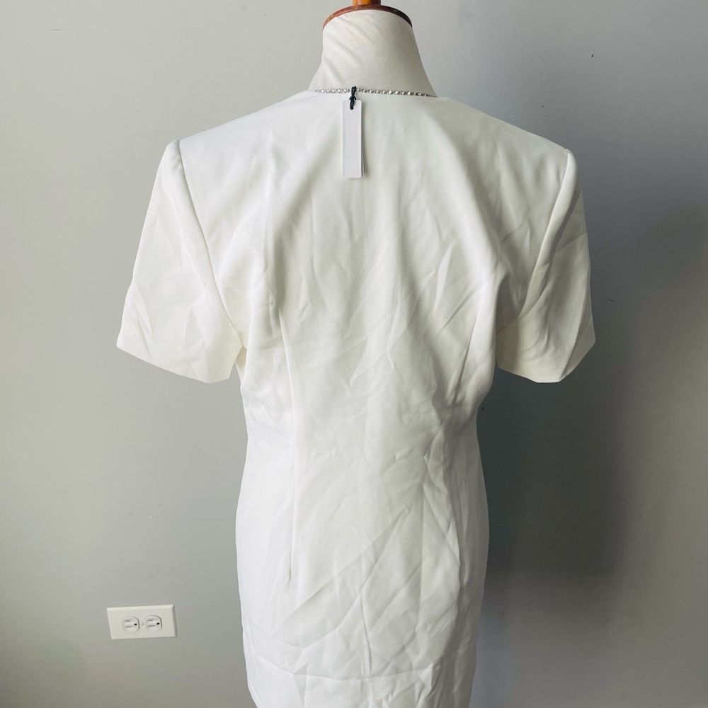 Rumored  White Mini Dress Rhinestone Bow NWT - Picture 7 of 10